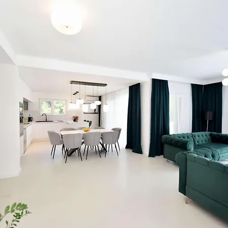 Villa Beautiful Leona